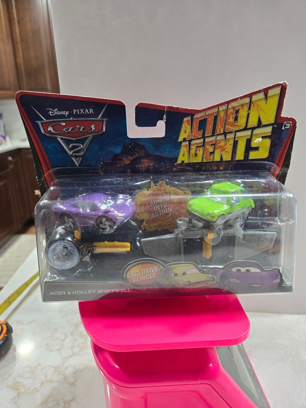 NIP Disney Pixar Cars 2 Action Agents Acer Holly Shiftwell Car Launcher New